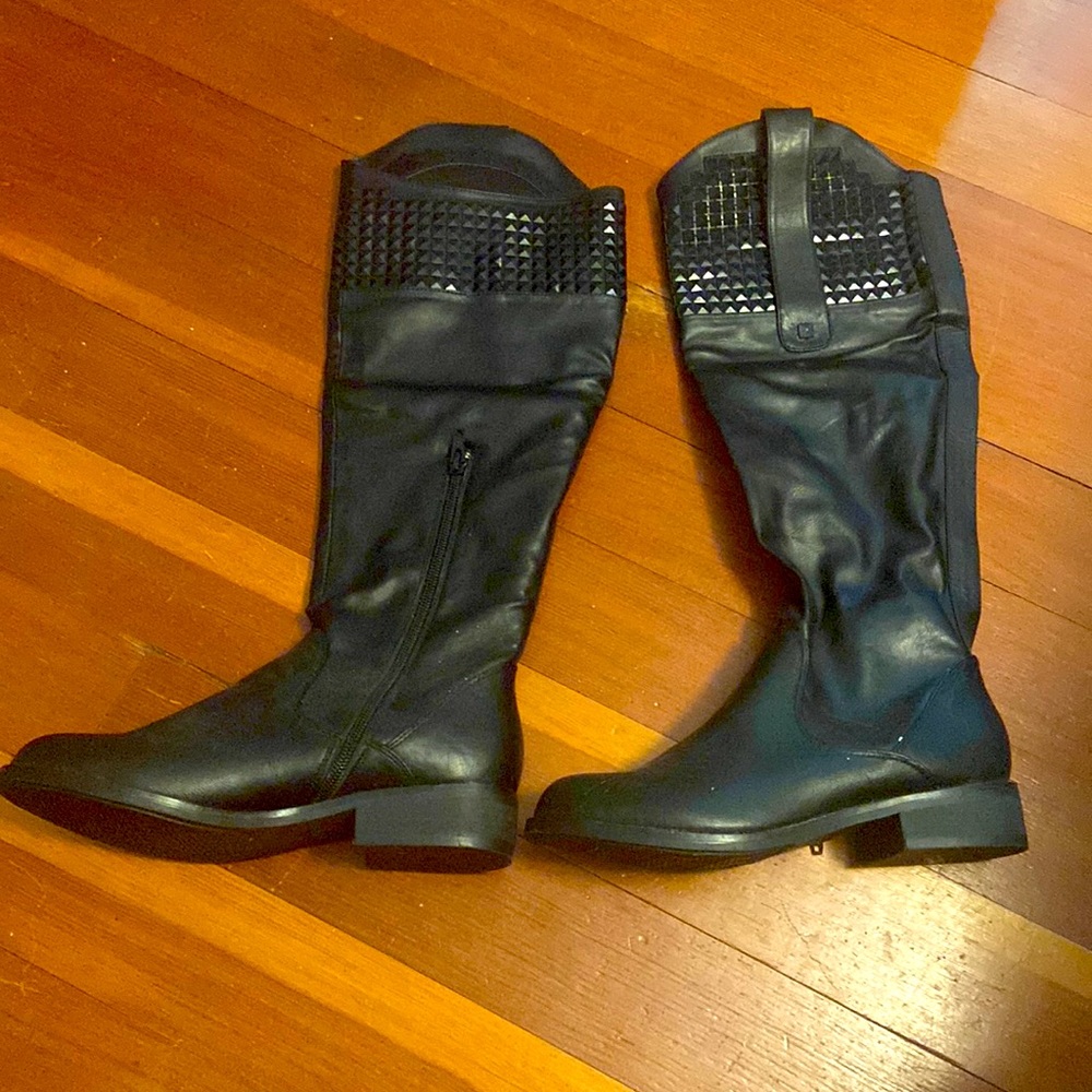 Black tall boots